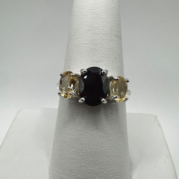 NWOT faceted, oval cut garnet and accent citrines ring in sterling silver! - Picture 6 of 10